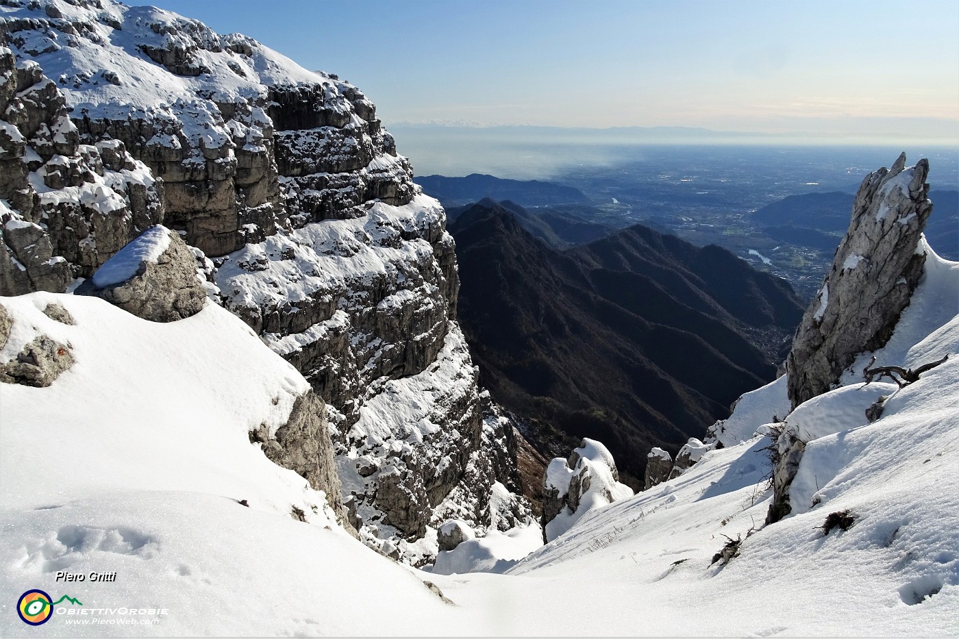 88 Alla bocchetta tra Cima Cermenati e Pizzo Daina.JPG -                                